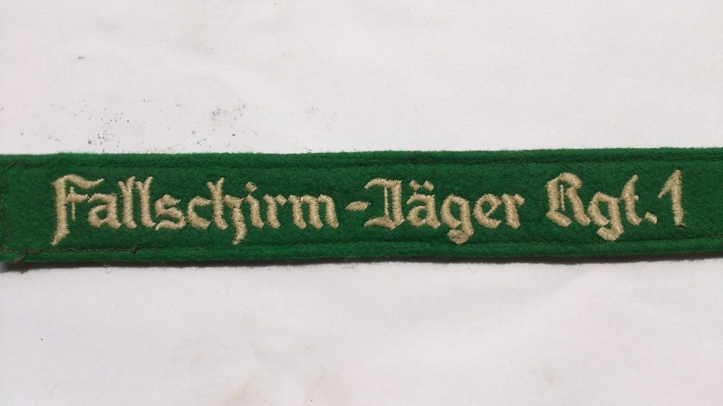 Cuff Title Fallschirmjäger-Regiment 1 – BACUFFZ